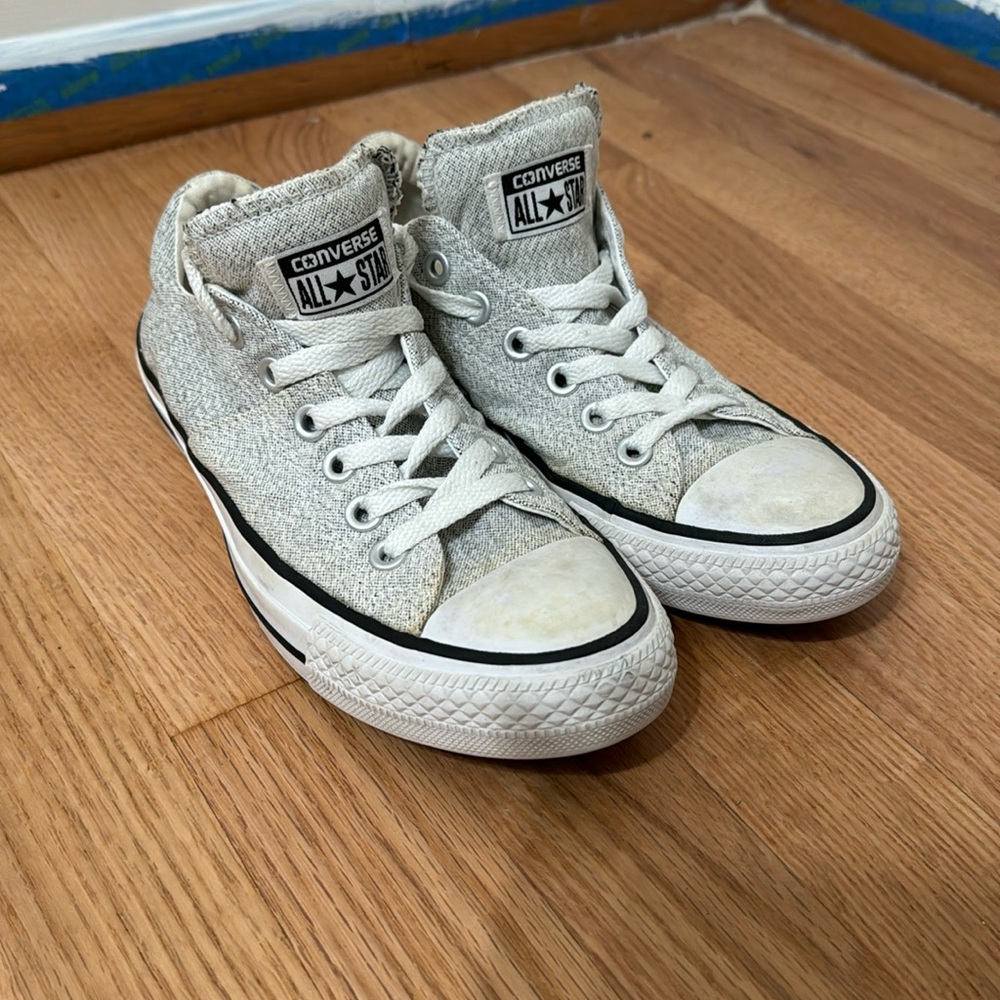 ✅ CONVERSE “All Star” by Chuck Taylor Designer Sneakers Shoes Size 7 Light Gray